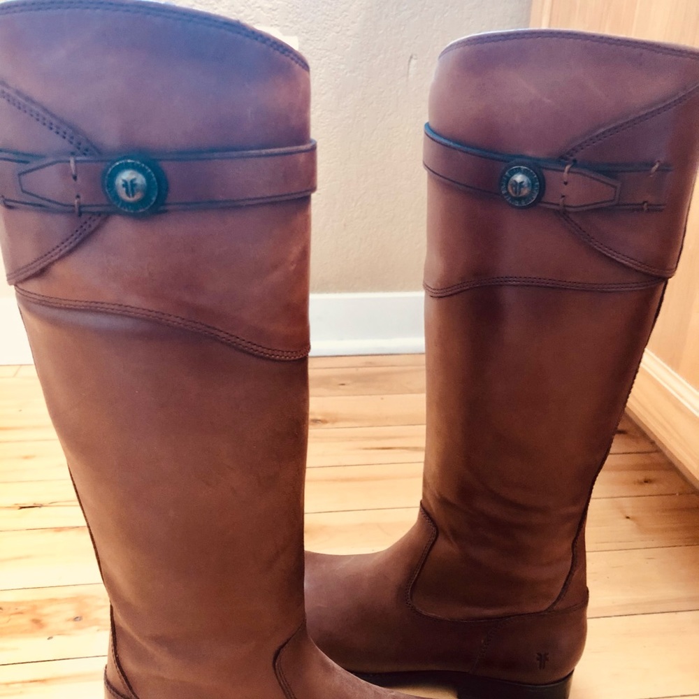 ❤️FRYE, Molly Button Tall Boots ❤️